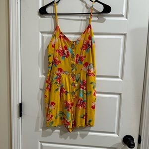 yellow floral romper, size medium!